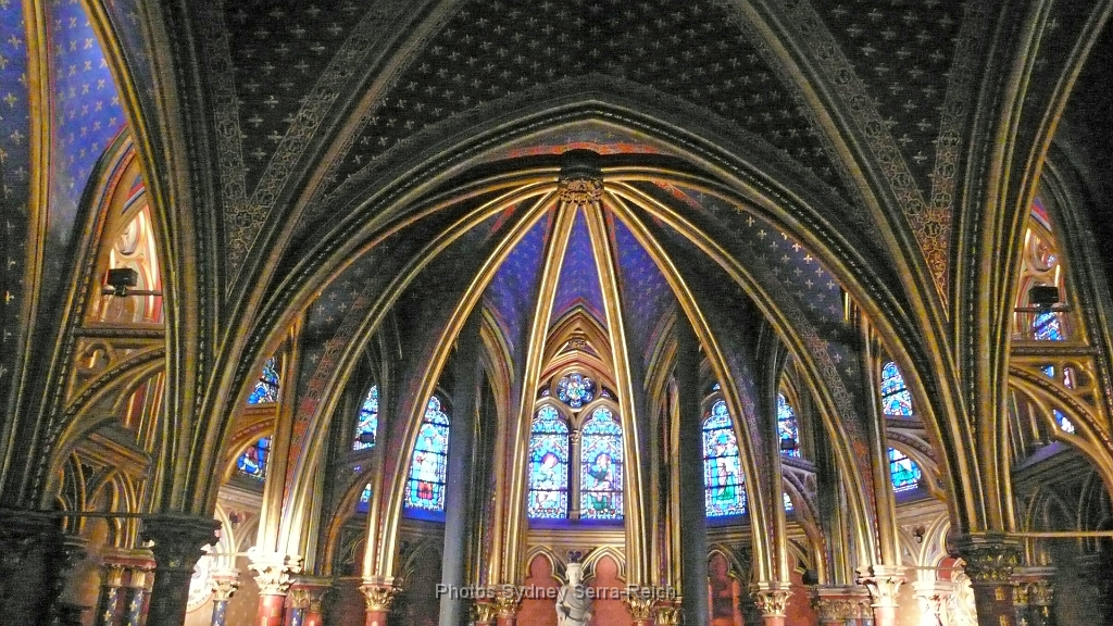 La Sainte Chapelle  un vrai joyau  Situee dans l enceinte du Palais de Justice de Paris  26 juillet 2011 2.JPG
